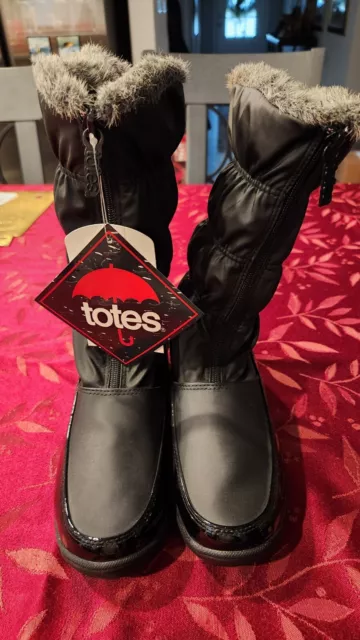 Totes "Rachel" Womens Black Snow Boots Size 7M. NWT