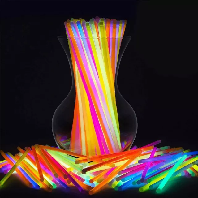 100 Glow Sticks Bracelet Necklace Glow In Dark Neon Color Party Disco Rave 8Inch