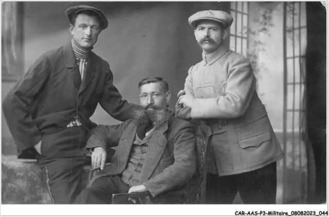 CAR-AASP3-0235 - MILITAIRE - CARTE PHOTO - trois hommes