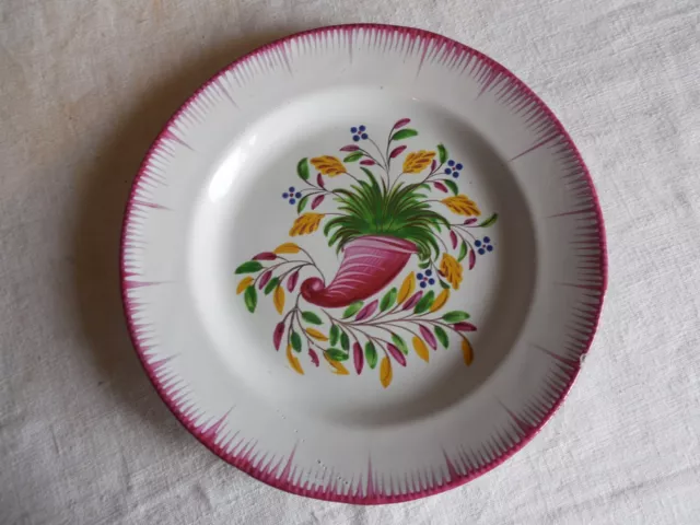 ANCIENNE ASSIETTE EN FAIENCE DE L'EST A LA CORNE D'ABONDANCE début du 19eme sièc