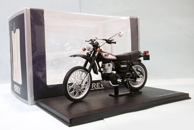 MINICHAMPS 1/12 YAMAHA Xt 500 Black Silver Noir Et Argent Annee 1981 EUR 320,00 - FR
