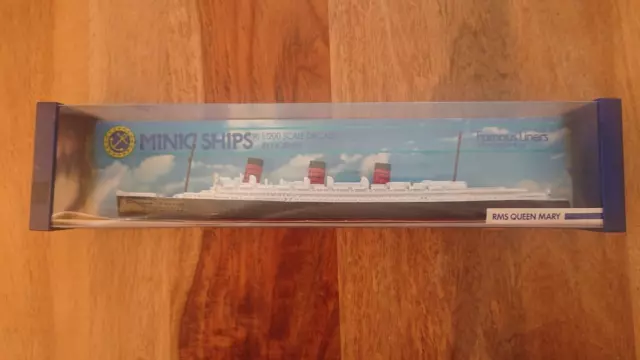 Hornby Minic Ships M703 RMS Queen Mary 1:1200 Scale