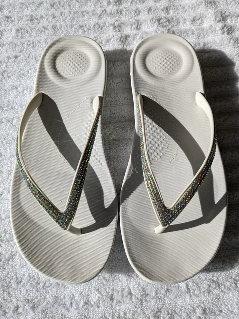 FitFlop iqushion Sparkle White Women's Flip Flop Thong Sandals R08-194 Size 7