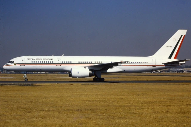 ORIGINAL 35MM COLOUR slide of Mexican Air Force Boeing 757-225 TP-01 £0 ...