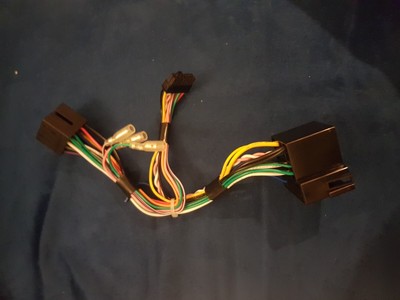 STEREO Doppio DIN Kit di montaggio COMANDI dello sterzo Si Adatta a Holden Commodore 2013-17 