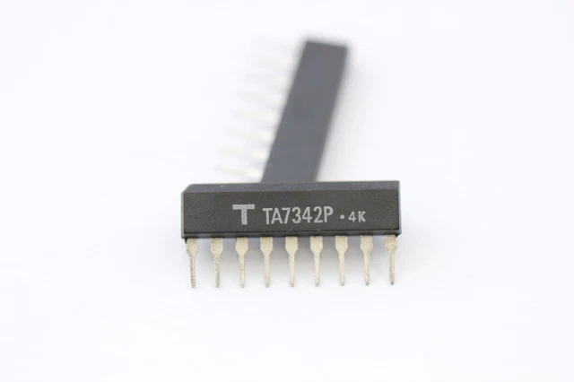 Circuit Intégré MITSUBISHI AN6135 - NOS (Nouveau Ancien Stock), 1 Pièce - Réf. C518U3F251016