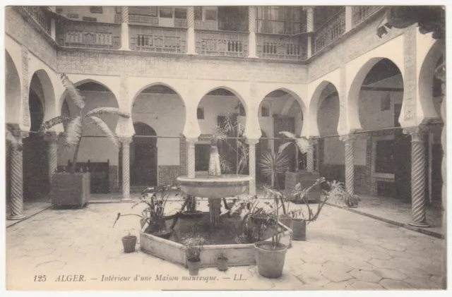 CPA ALGERIE ALGER Intérieur d’une Maison mauresque