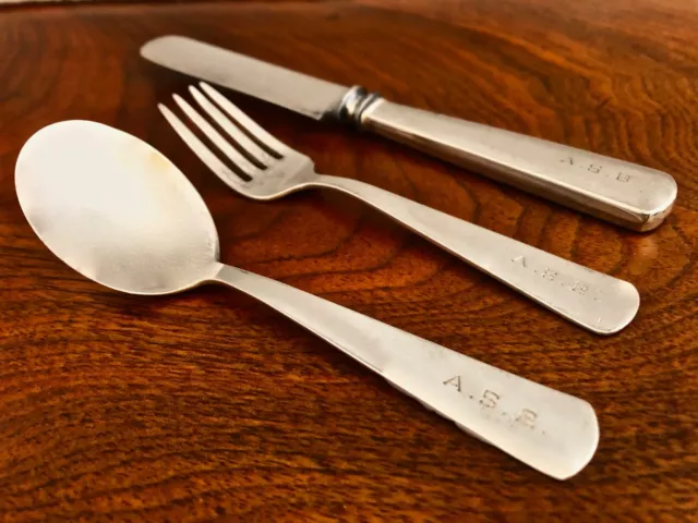 - Saart / Ssmc Baby Feeding Knife, Fork & Spoon: Sbs25 Pattern, Monogram A.s.b.