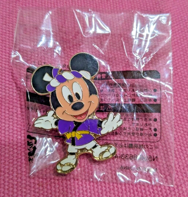 JAPAN TOKYO DISNEY Land SEA TDL TDS Pin Badge Mickey Mouse Yukata