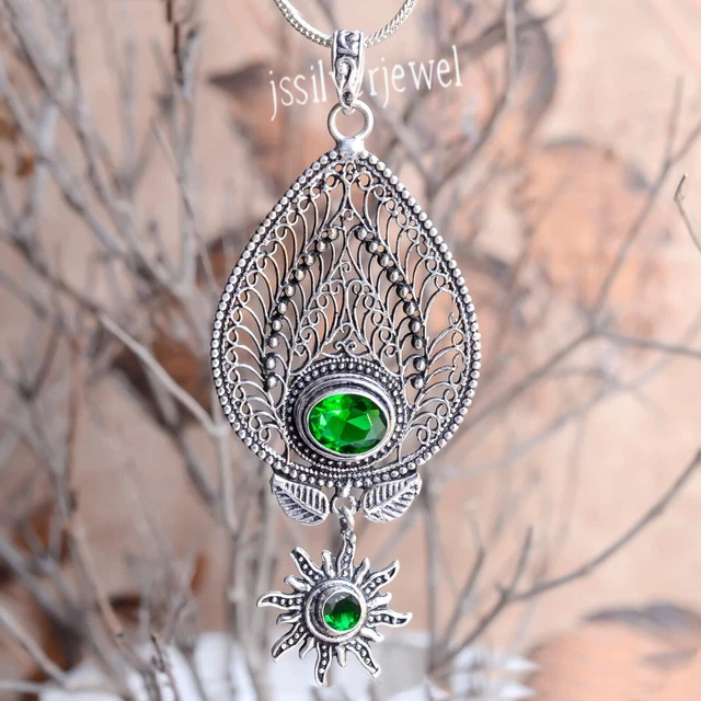 Bellissimo Ciondolo Croce Con Pietra Preziosa Taglio Onice Verde E