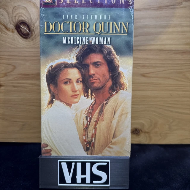 その他 Doctor Quinn Medicine Woman [VHS] [Import] Amazon.com: Dr. Quinn Medicine Woman: For Better Or Worse
