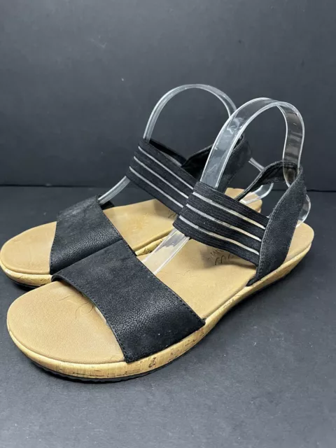 Skechers brie lo 2025 profile