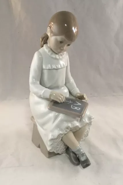 Vintage Nao By Lladro Porcelain Figure Figurine Girl With Chalkboard #117