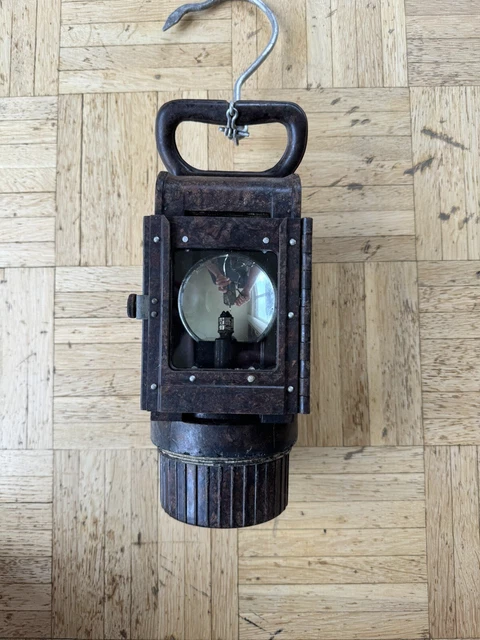 einheitslaterne-wehrmacht-karbid-pressstoff-bakelit-lampe-laterne-eur