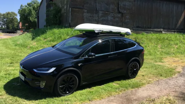 Elektro Motorboot | Kajak | Tesla Branding | Autodachtransport (Unikat)