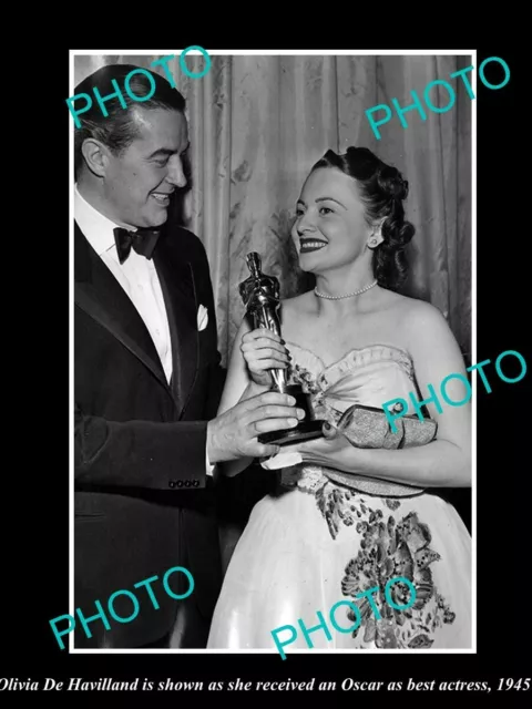 Old Postcard Size Photo Of Olivia De Havilland With Her 1945 Oscar Award