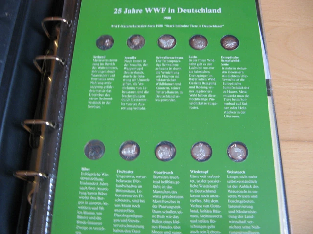 WWF Album mit 10 Silbermünzen + 8 Kapiteln