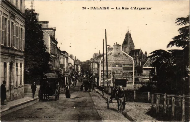 CPA CLALAISE - La Rue d'ARGENTAN (383516)
