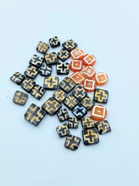 Lot Of Ancient Pyu Dynasty Old Antique Black and Red  Etched  Trible Beads