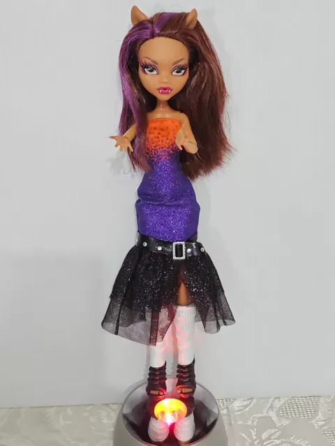 Boneca Monster High Clawdeen Wolf Festival de Música music