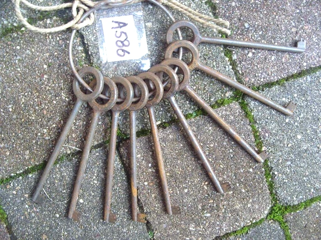 Ancienne clé passe partout signée clef serrurier déco maison