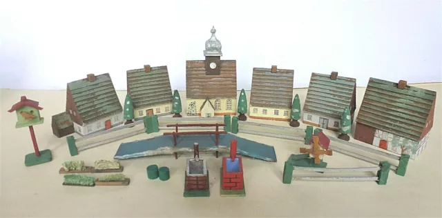 Dorf mit Kirche - altes Erzgebirge Spielzeug - Holzspielzeug