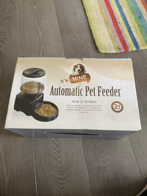 Distributeur Automatique De Nourriture Pour Animaux (Chats, Chiens, Lapins…).