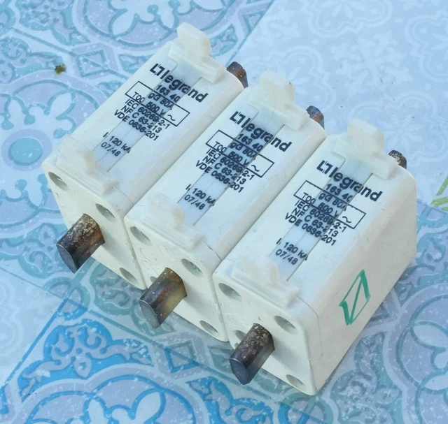3X Legrand 0 163 40 Cartouche à couteau 80A type gG taille 00 500V Lot de 3