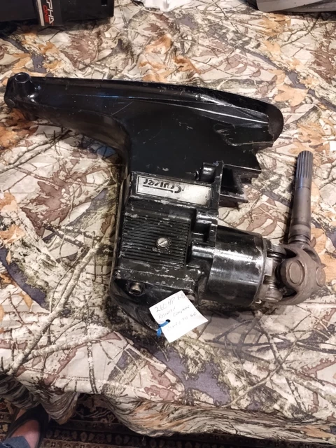 Mercruiser Upper Gear Case Completely Resealed And All Gears And Bearings...
