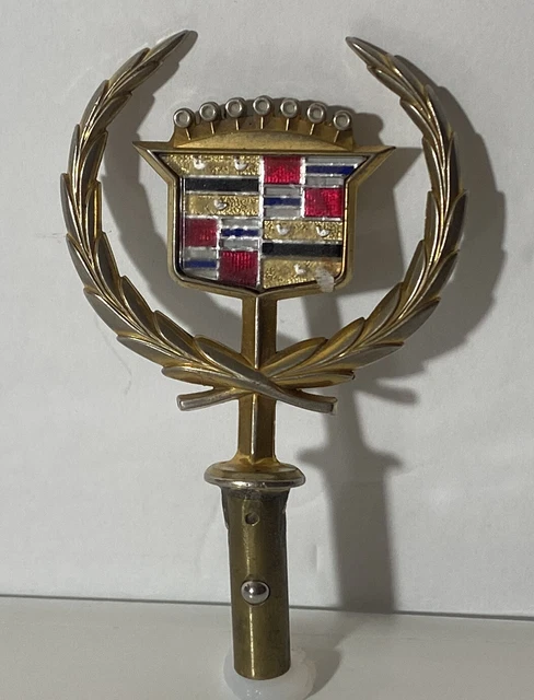 VINTAGE CADILLAC WREATH CREST HOOD ORNAMENTGOLD TONE 海外 即決-