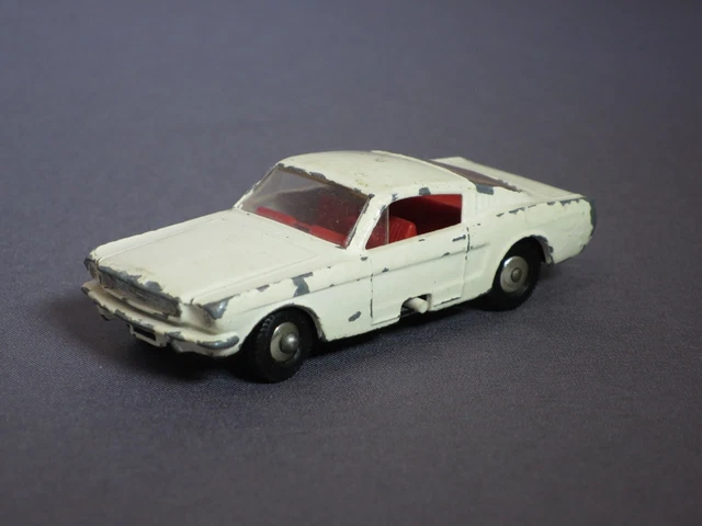 Matchbox Memories: Matchboxon kívüliek: Majorette No. 220 Mustang SVO
