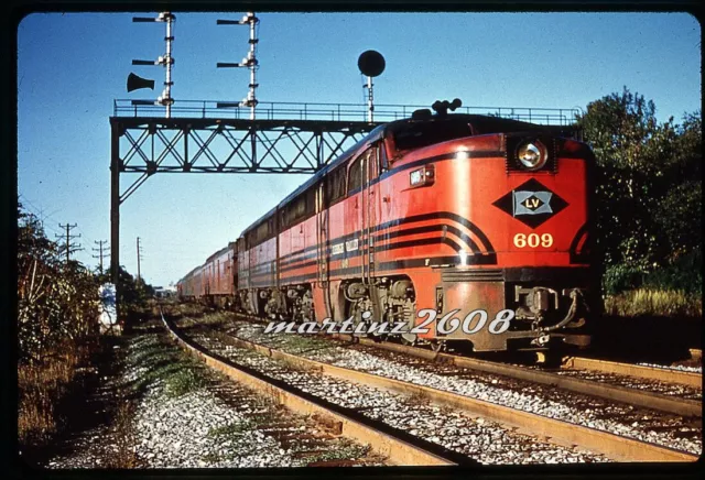(Mz) Dupe Slide Lehigh Valley (Lv) 609 Action