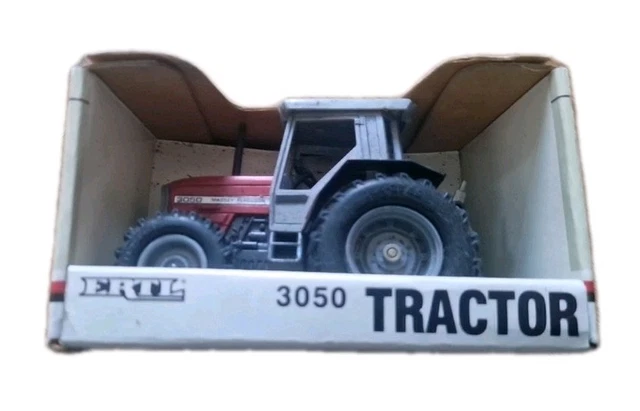 ERTL MASSEY FERGUSON 4880 4WD Tractor 1/64 Scale in box EUR 9,05