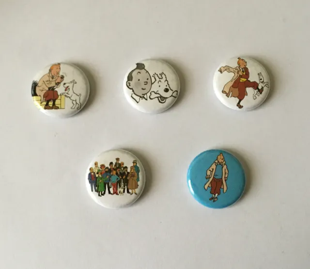 Rare vintage collectable small round Aventures of Tintin comic badges pins x 5