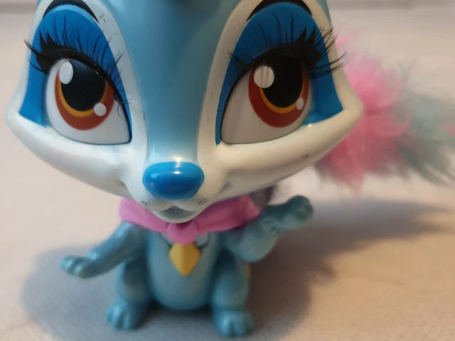 DISNEY PRINCESS PALACE Pet Windflower Pocahontas' Raccoon Singing ...