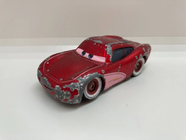 FIGURINE Flash McQueen Lightning Cars DISNEY PIXAR VOITURE JOUET TOY