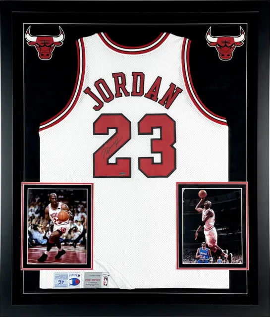 Bulls Michael Jordan 72-10 Signed Black Champion Framed Jersey UDA  #BAD00565