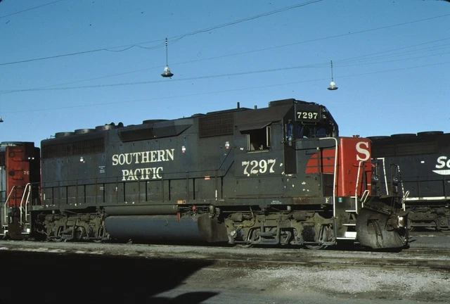 SP Southern Pacific EMD GP40-2 Kodachrome original Kodak Slide