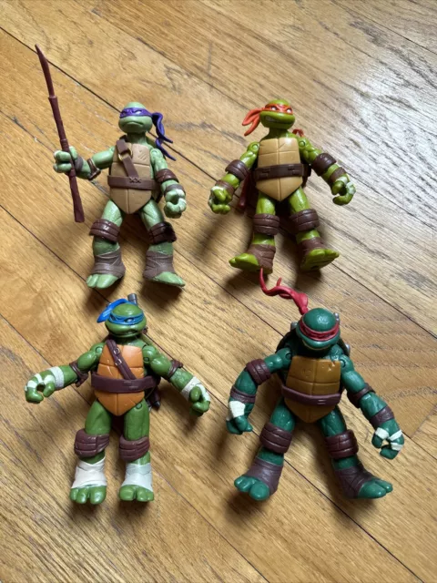Teenage Mutant Ninja Turtles Classic Collection TMNT 4 Pc Action Figures 2012