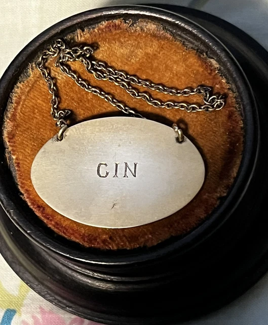 Silver Hallmarked Gin Decanter Label c1903 14.82g
