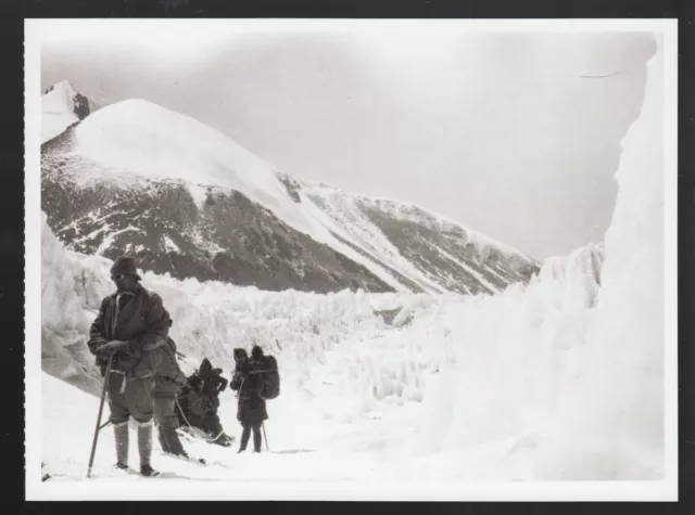 ASCENDING EAST RONGBUK GLACIER 1924 British Expedition MOUNT EVEREST POSTCARD