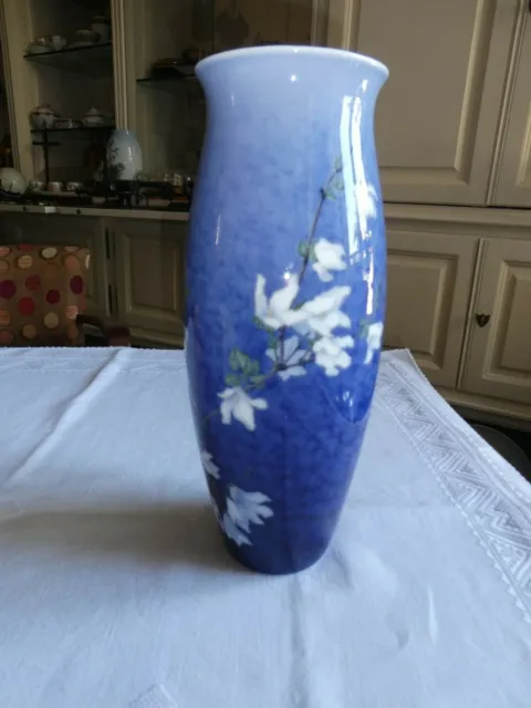 Grand Vase En Porcelaine De Copenhague Decor Fleurs