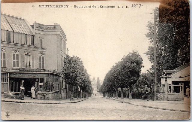 95 MONTMORENCY - un coin du boulevard de l'ermitage.