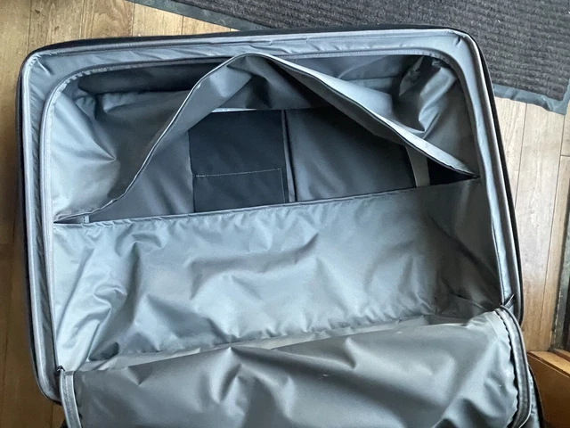 Tumi Alpha 2 Extended Trip Expandable 4 Wheeled Packing Case Spinner - Black 19