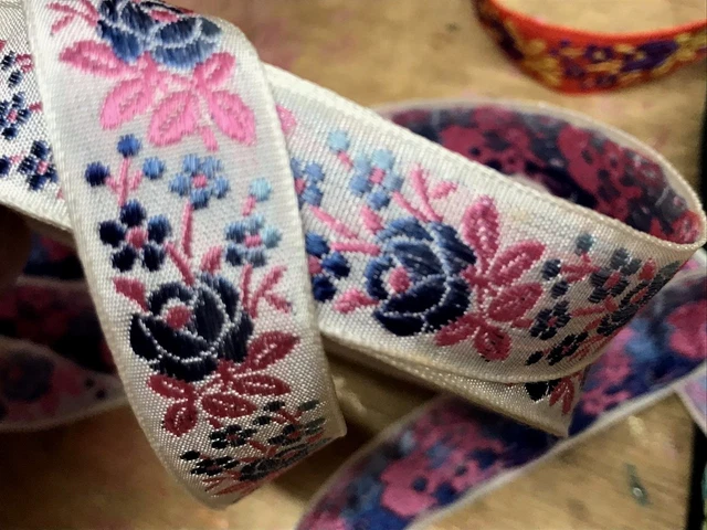 vintage silk embroidered 1940s jacquard ribbon 3/4" trim 1yd made in France