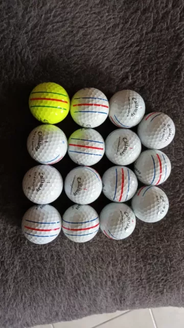 15 Balles De Golf De Marque Callaway Rayées En Très Bon État.