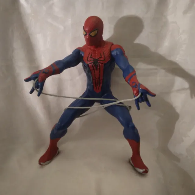 Spiderman Hasbro 2012 Marvel #98723 Motorized Web-Shooting 13" Action Figure Toy