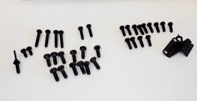 INTAKE Upper & Lower Intake Manifold Bolts 35pc TPI OEM 1985 C4 Corvette INTAKE Upper & Lower Intake Manifold Bolts 35pc TPI OEM 1985 C4 Corvette