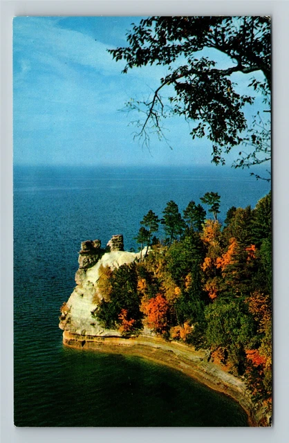 Munising MI-Michigan, Miners Castle, Pictured Rocks Vintage Postcard