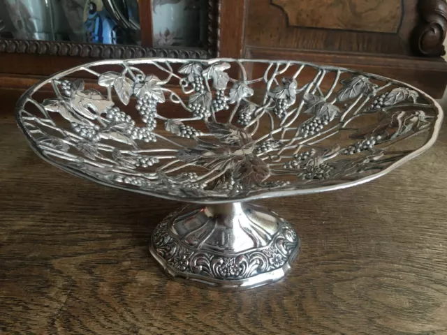 Vintage Silver Plate Embossed carved Pedestal Fruit Bowl Grape cluster Leaf